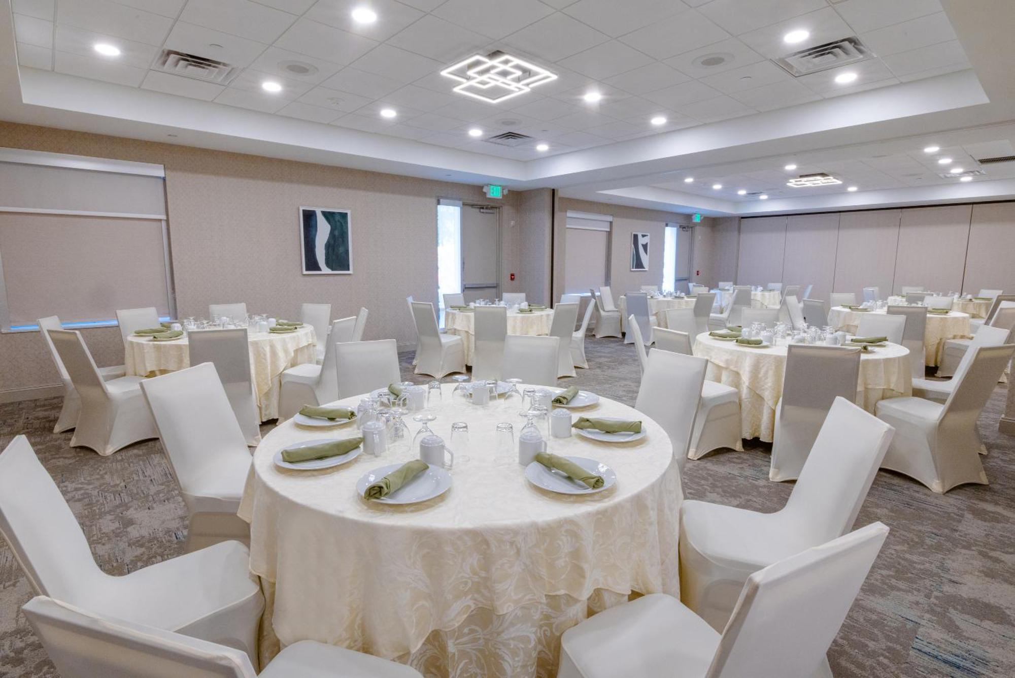 Hilton Garden Inn Lakewood Buitenkant foto