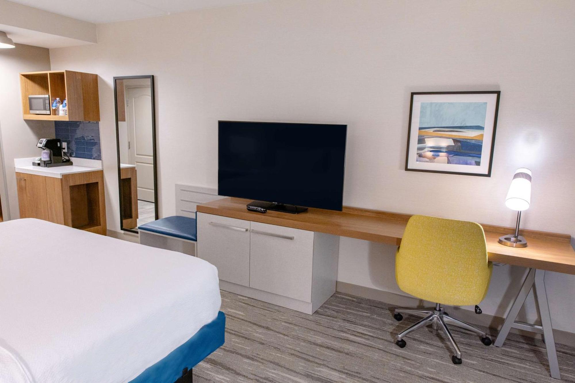 Hilton Garden Inn Lakewood Buitenkant foto
